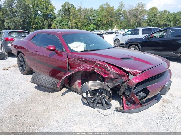 2018 DODGE CHALLENGER SXT PLUS — I6