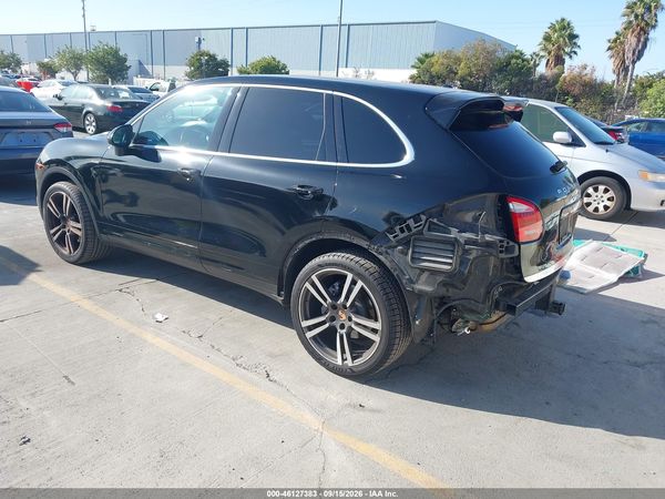 2014 PORSCHE CAYENNE DIESEL — I3