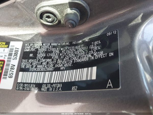 2013 TOYOTA SIENNA XLE V6 8 PASSENGER — I9