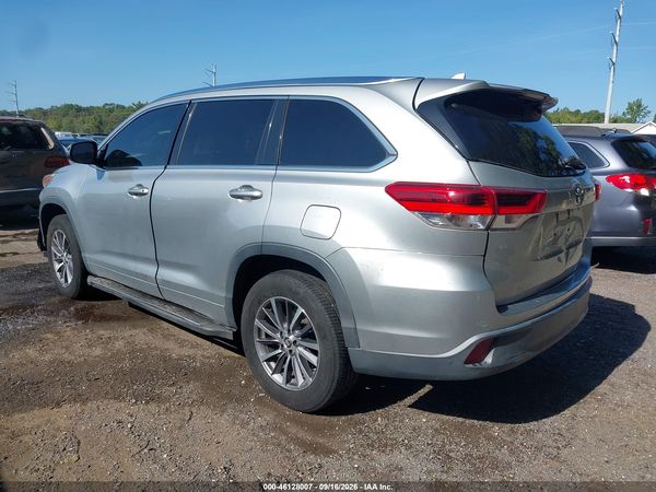 2018 TOYOTA HIGHLANDER XLE — I3