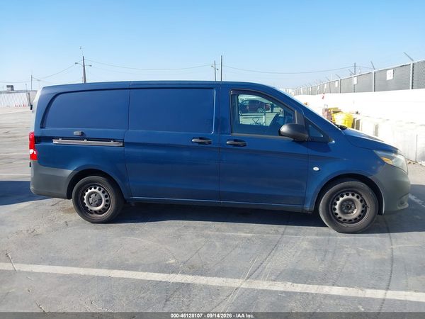 2016 MERCEDES-BENZ METRIS