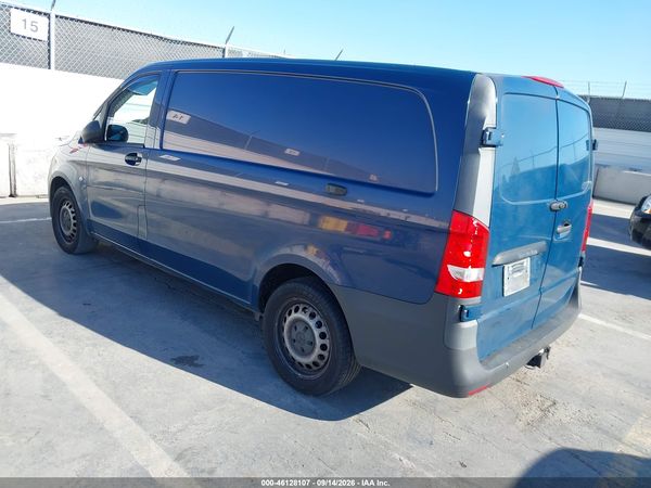 2016 MERCEDES-BENZ METRIS
