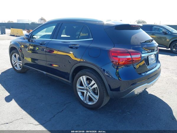 2018 MERCEDES-BENZ GLA GLA 250 — I3