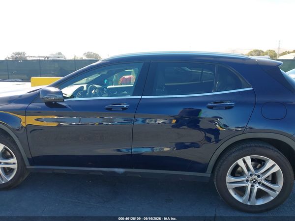 2018 MERCEDES-BENZ GLA GLA 250 — I117