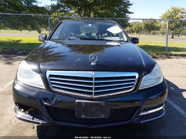 2013 MERCEDES-BENZ C 300 LUXURY 4MATIC — I6
