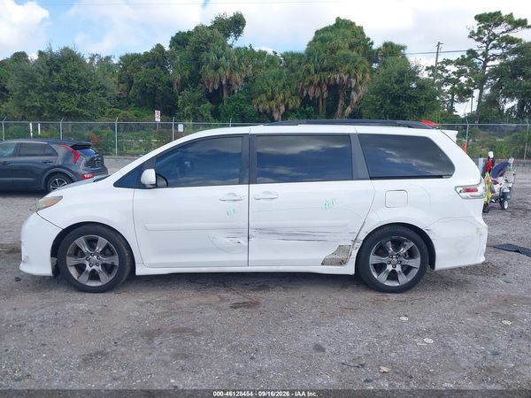 2012 TOYOTA SIENNA SE 8 PASSENGER — I117