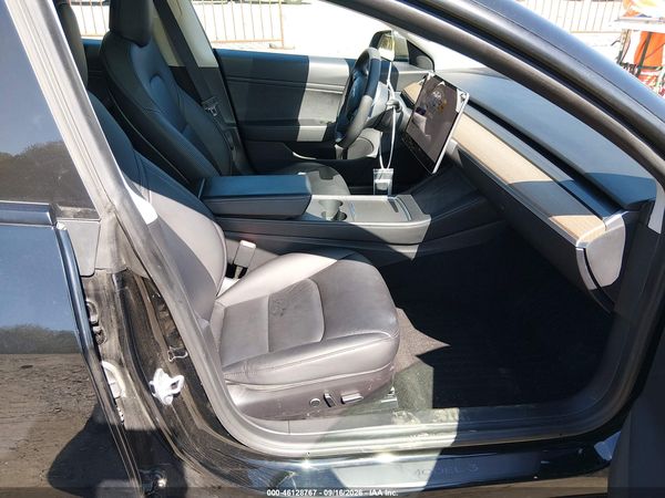2021 TESLA MODEL 3 — I5