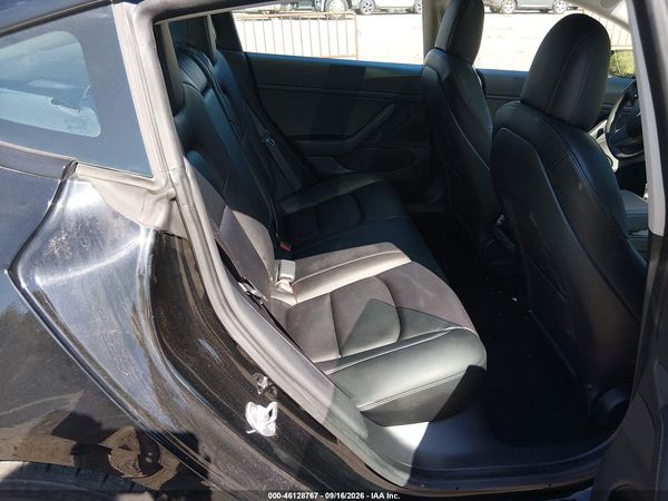 2021 TESLA MODEL 3 — I8
