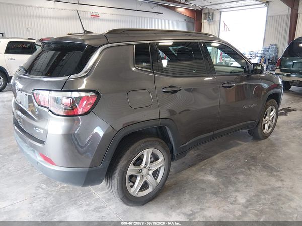 2024 JEEP COMPASS LATITUDE 4X4 — I4