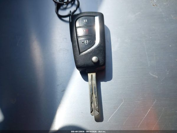 2021 TOYOTA RAV4 LE — I11