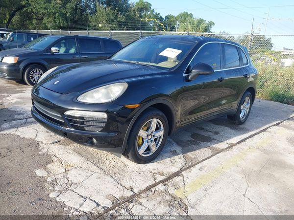 2012 PORSCHE CAYENNE — I2