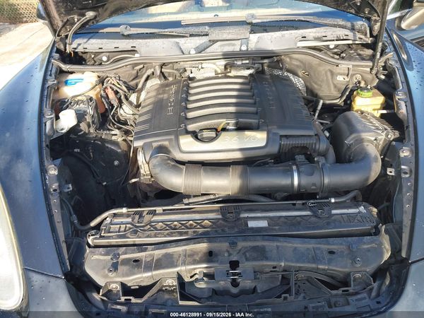 2012 PORSCHE CAYENNE — I10