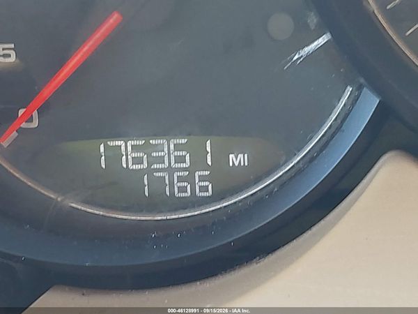 2012 PORSCHE CAYENNE — I118