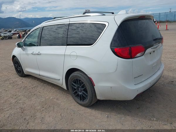 2017 CHRYSLER PACIFICA TOURING-L PLUS — I3