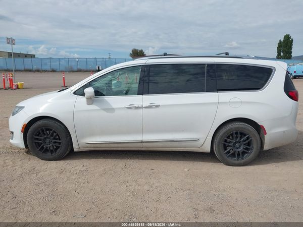 2017 CHRYSLER PACIFICA TOURING-L PLUS — I117