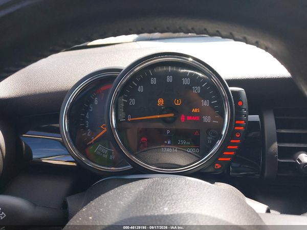 2015 MINI HARDTOP COOPER — I7