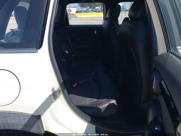 2015 MINI HARDTOP COOPER — I8