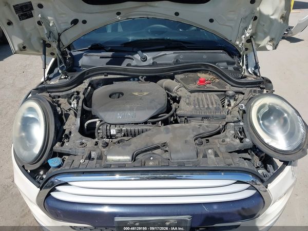 2015 MINI HARDTOP COOPER — I10
