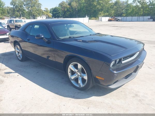 2012 DODGE CHALLENGER R/T — I1