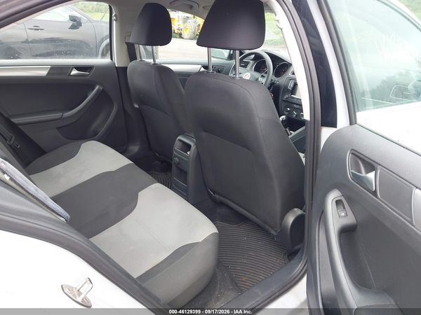 2017 VOLKSWAGEN JETTA 1.4T S — I8