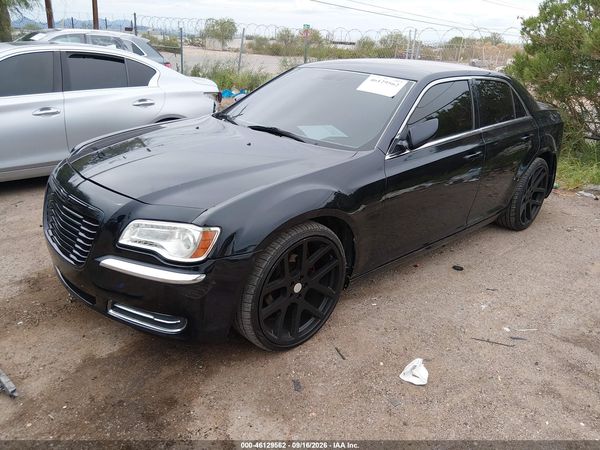 2012 CHRYSLER 300 — I2