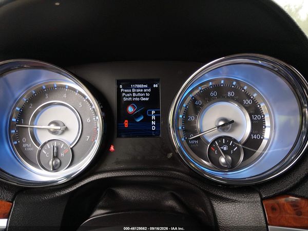 2012 CHRYSLER 300 LIMITED — I7