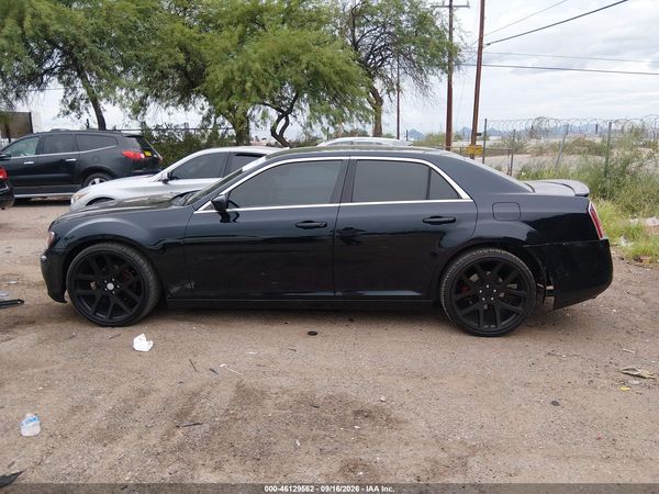 2012 CHRYSLER 300 LIMITED — I117