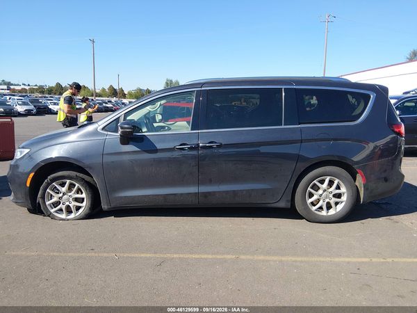 2021 CHRYSLER PACIFICA TOURING L — I117