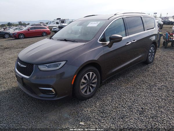 2021 CHRYSLER PACIFICA TOURING L — I2