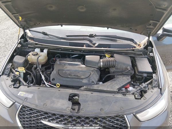 2021 CHRYSLER PACIFICA TOURING L — I10