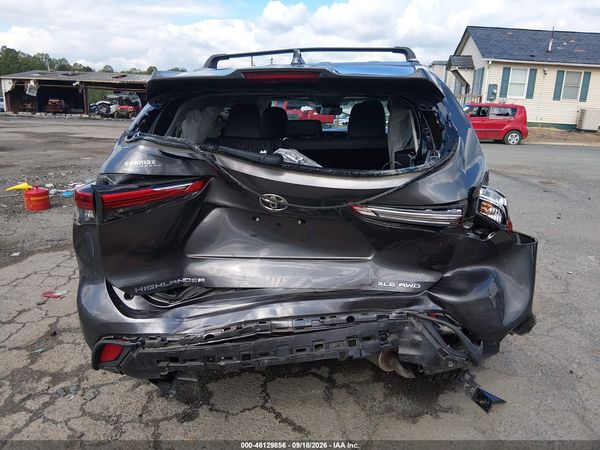 2022 TOYOTA HIGHLANDER XLE — I119