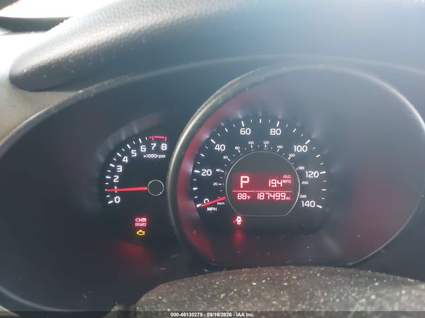 2016 KIA SOUL Plus — I7