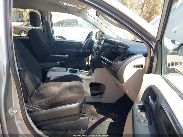 2015 DODGE GRAND CARAVAN SXT — I5