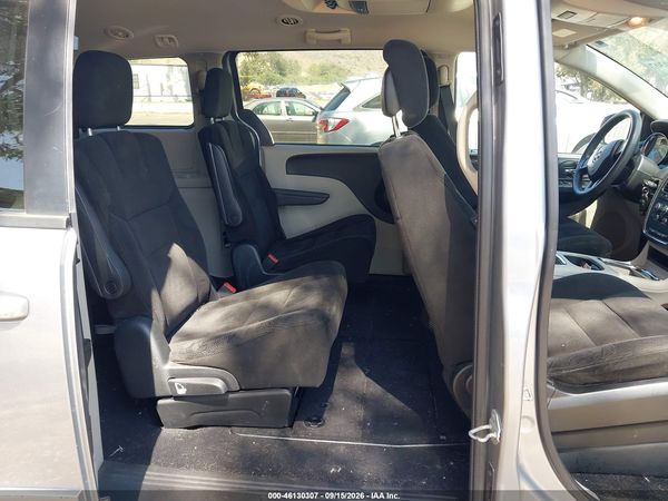 2015 DODGE GRAND CARAVAN SXT — I8