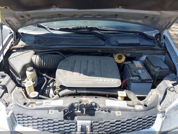2015 DODGE GRAND CARAVAN SXT — I10