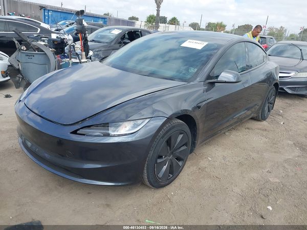 2025 TESLA MODEL 3 — I2