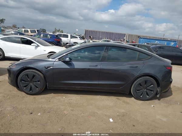 2025 TESLA MODEL 3 — I117