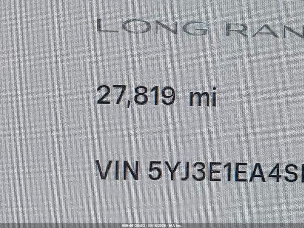 2025 TESLA MODEL 3 — I118