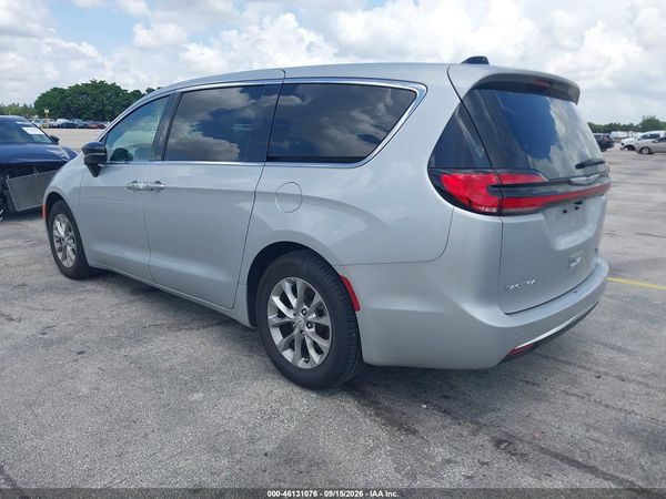 2026 CHRYSLER PACIFICA LIMITED — I3