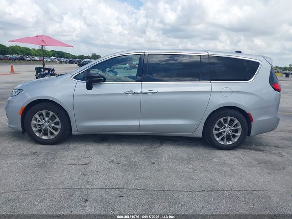 2026 CHRYSLER PACIFICA LIMITED — I117