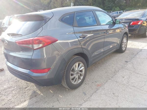 2016 HYUNDAI TUCSON SE