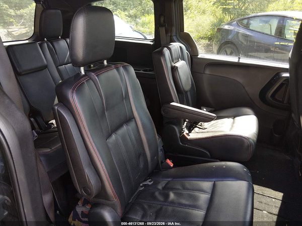 2018 DODGE GRAND CARAVAN GT — I8