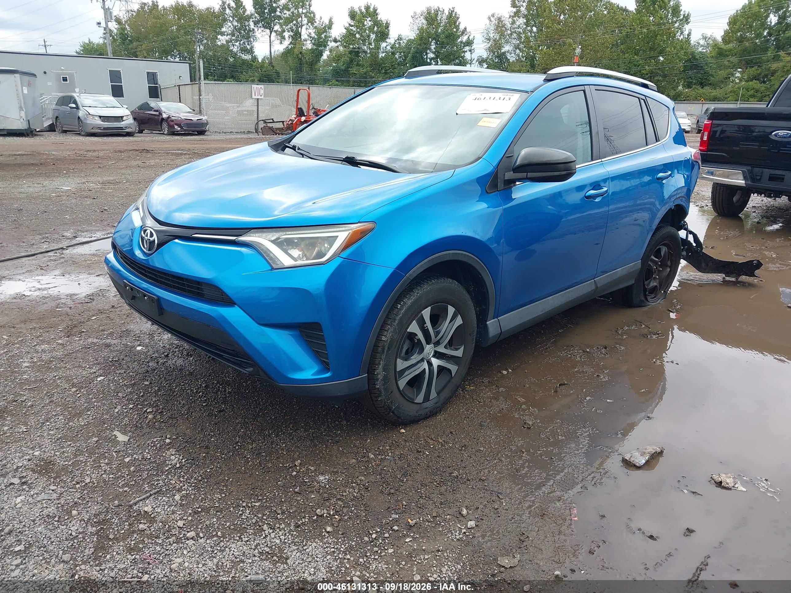 2016 TOYOTA RAV4 LE — I2
