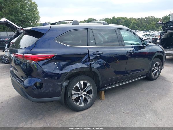 2021 TOYOTA HIGHLANDER XLE — I6