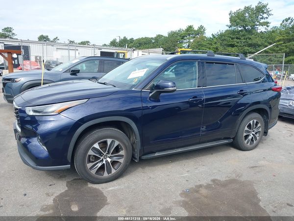 2021 TOYOTA HIGHLANDER XLE — I117