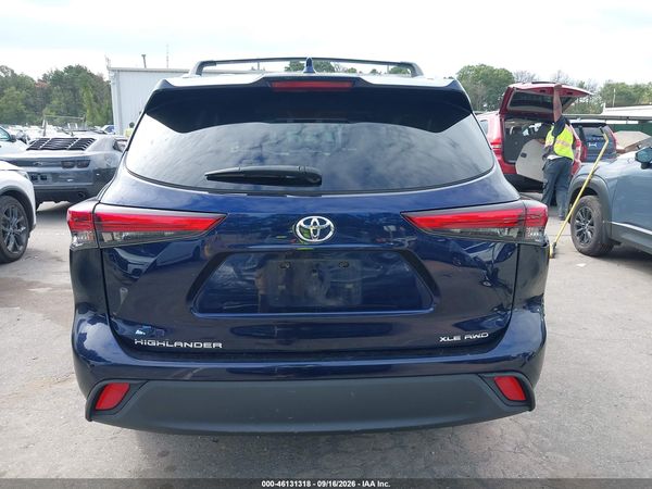 2021 TOYOTA HIGHLANDER XLE — I119