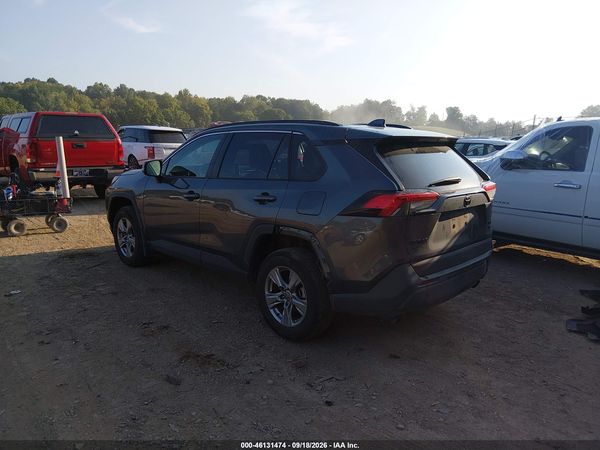 2025 TOYOTA RAV4 XLE — I3
