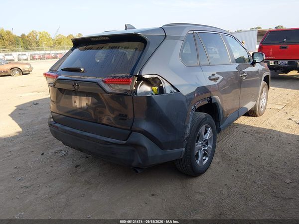 2025 TOYOTA RAV4 XLE — I6