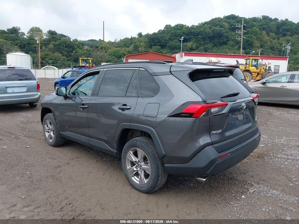 2022 TOYOTA RAV4 XLE — I3