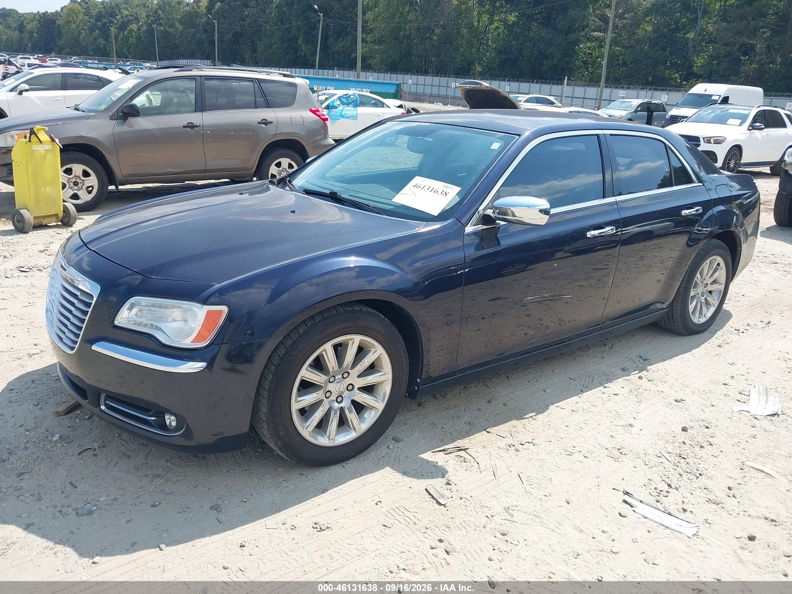 2012 CHRYSLER 300 LIMITED — I2